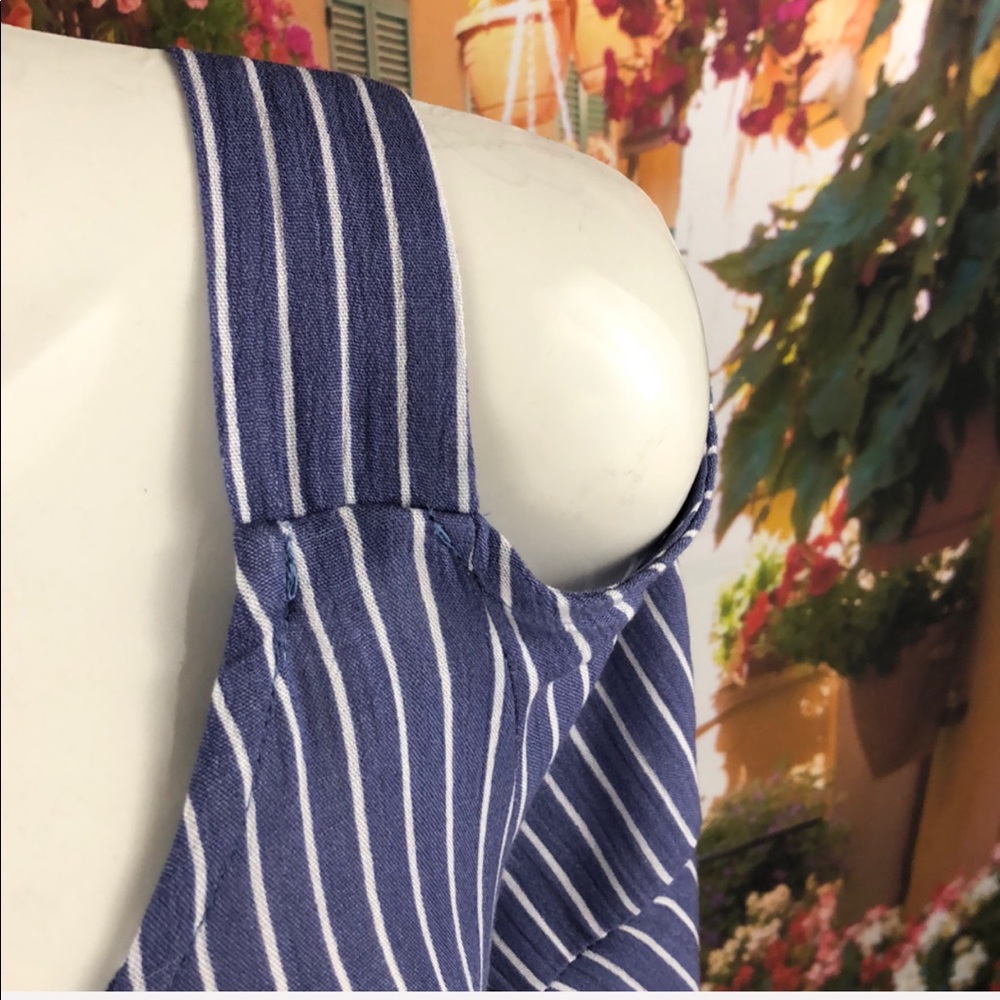 NWT🦋Good Luck Gem Ties Cold Shoulder Top🦋 - Picture 4 of 7